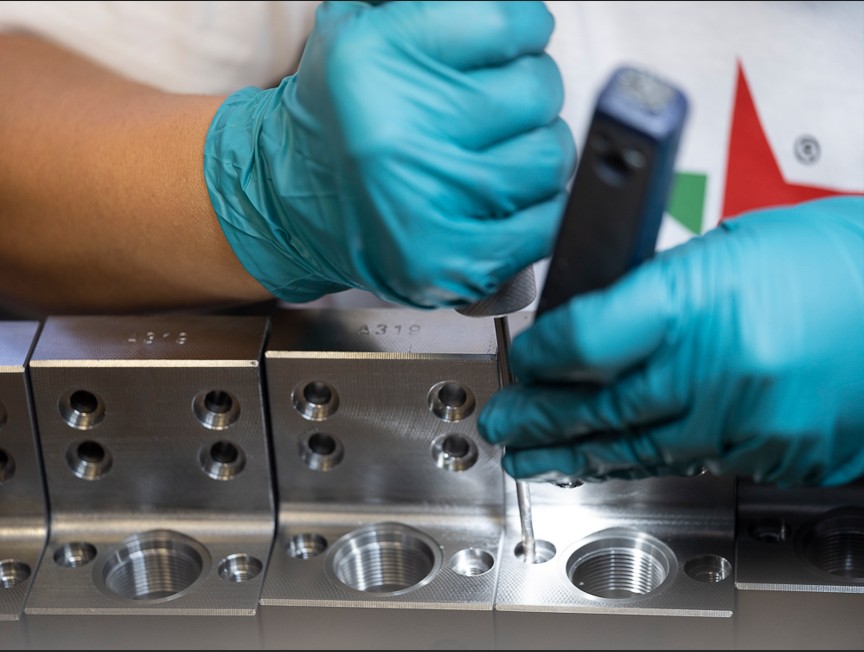 ADDETTO/A ALLE FINITURE